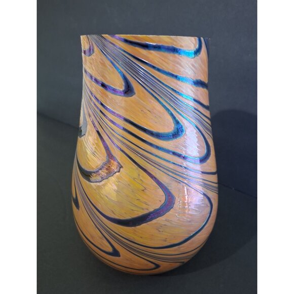 Pulled Feather Iridescent Vase With Swirled Design - Picture 4 of 7